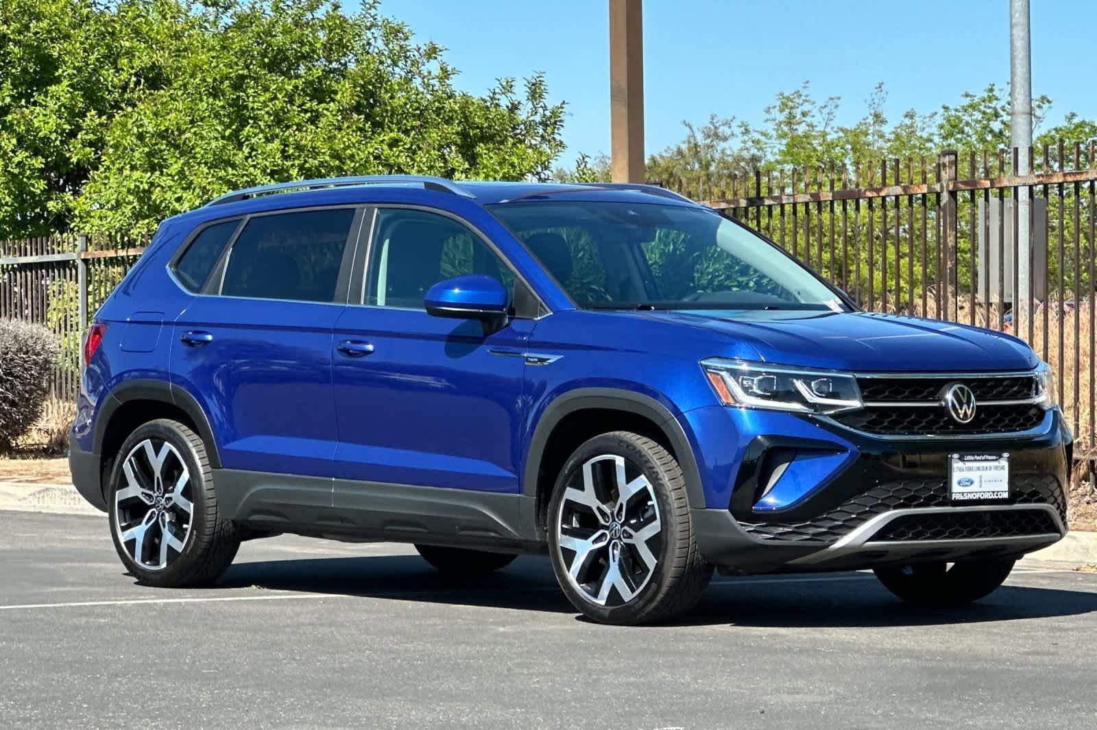 Used 2022 Volkswagen Taos SEL image 7