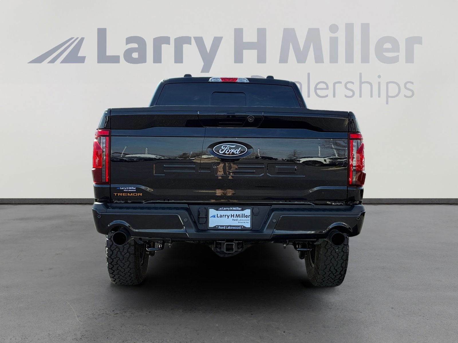 Certified 2025 Ford F150 Tremor w/ Mobile Office Package image 4