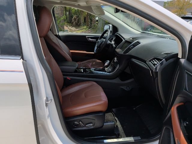 Certified 2018 Ford Edge Titanium w/ Equipment Group 302A AWD/4WD image 17