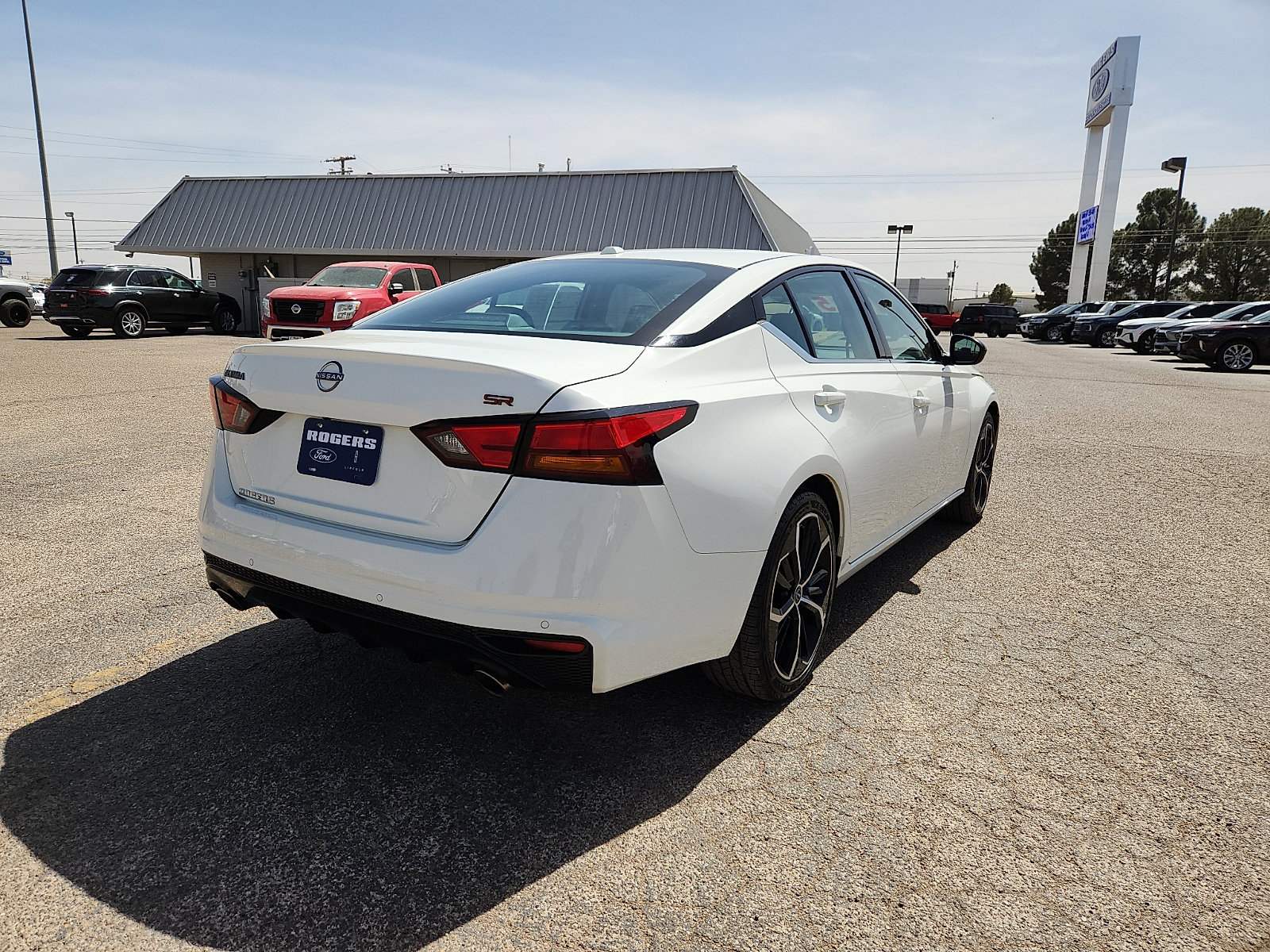 Used 2024 Nissan Altima 2.5 SR image 5