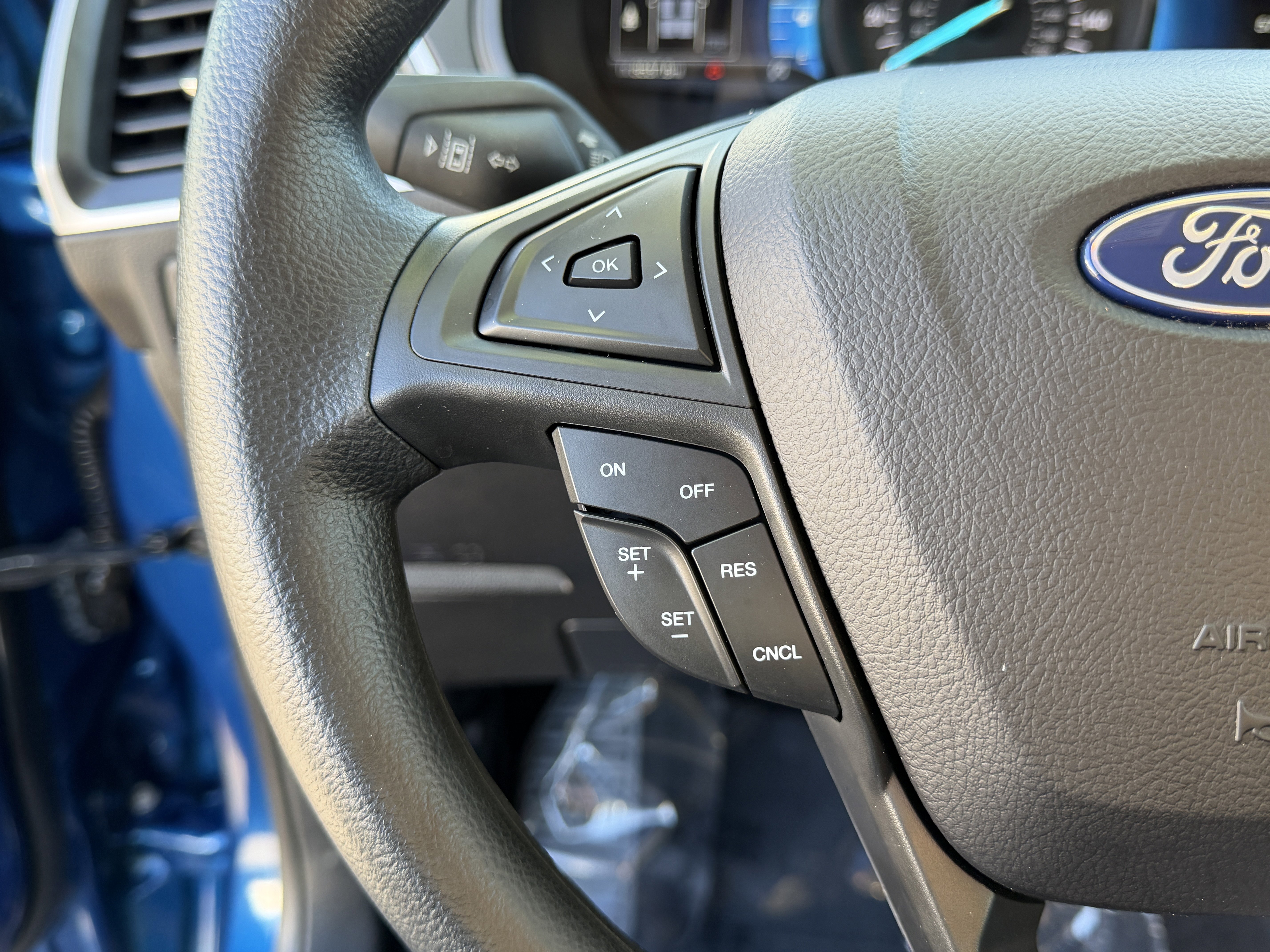 Certified 2023 Ford Edge SE w/ Black Appearance Package image 16