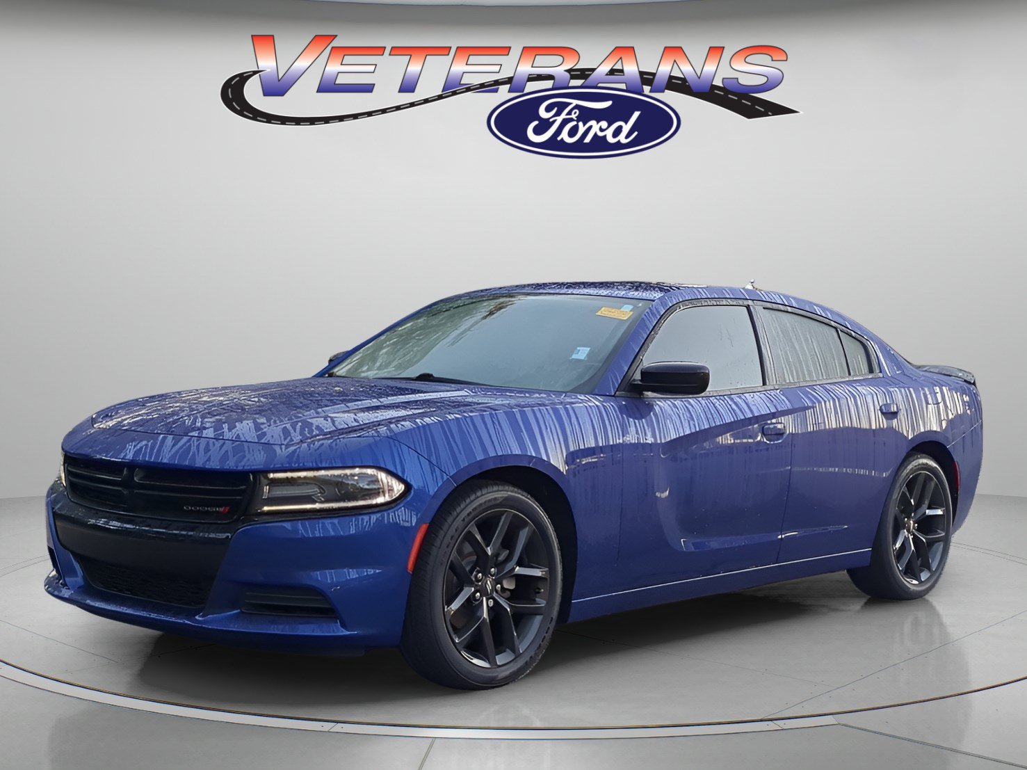 Used 2021 Dodge Charger SXT w/ Blacktop Package RWD image 1