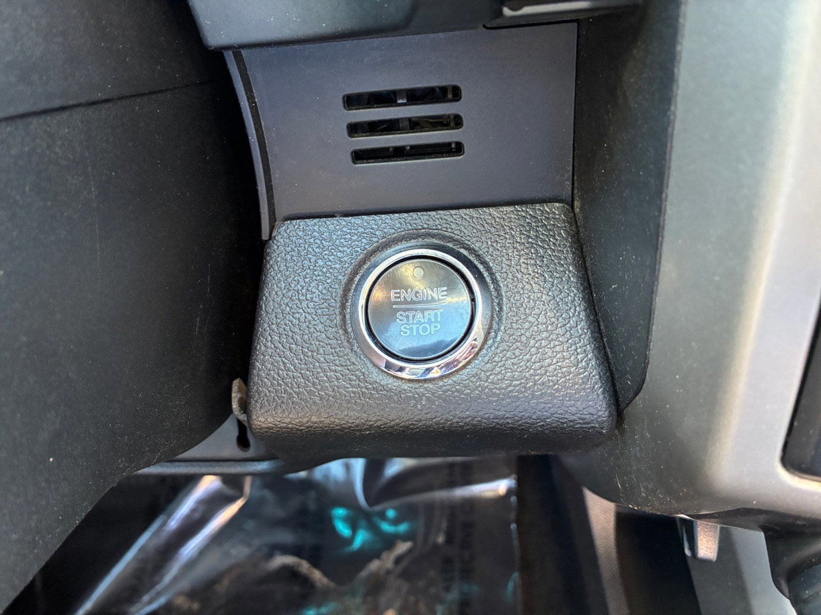 Certified 2019 Ford F150 Lariat w/ Equipment Group 502A Luxury image 30