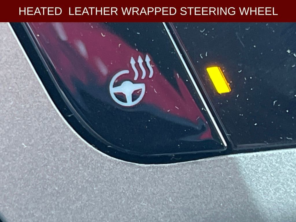 Certified 2022 Ford Explorer XLT w/ Equipment Group 202A image 18