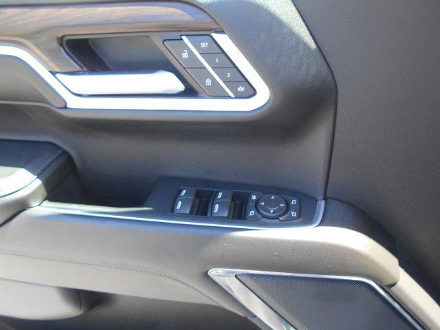 Used 2024 GMC Sierra 1500 SLT AWD/4WD image 14