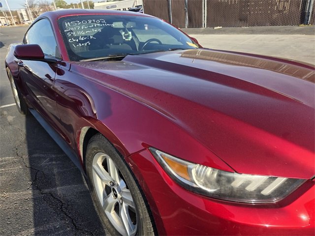 Certified 2017 Ford Mustang Coupe image 4