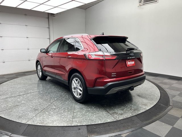 Certified 2021 Ford Edge SEL w/ Convenience Package AWD/4WD image 2