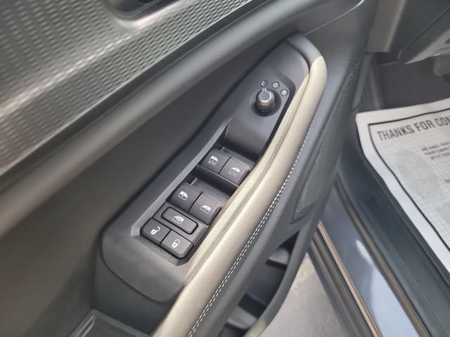 Used 2025 Jeep Grand Cherokee Altitude AWD/4WD image 11