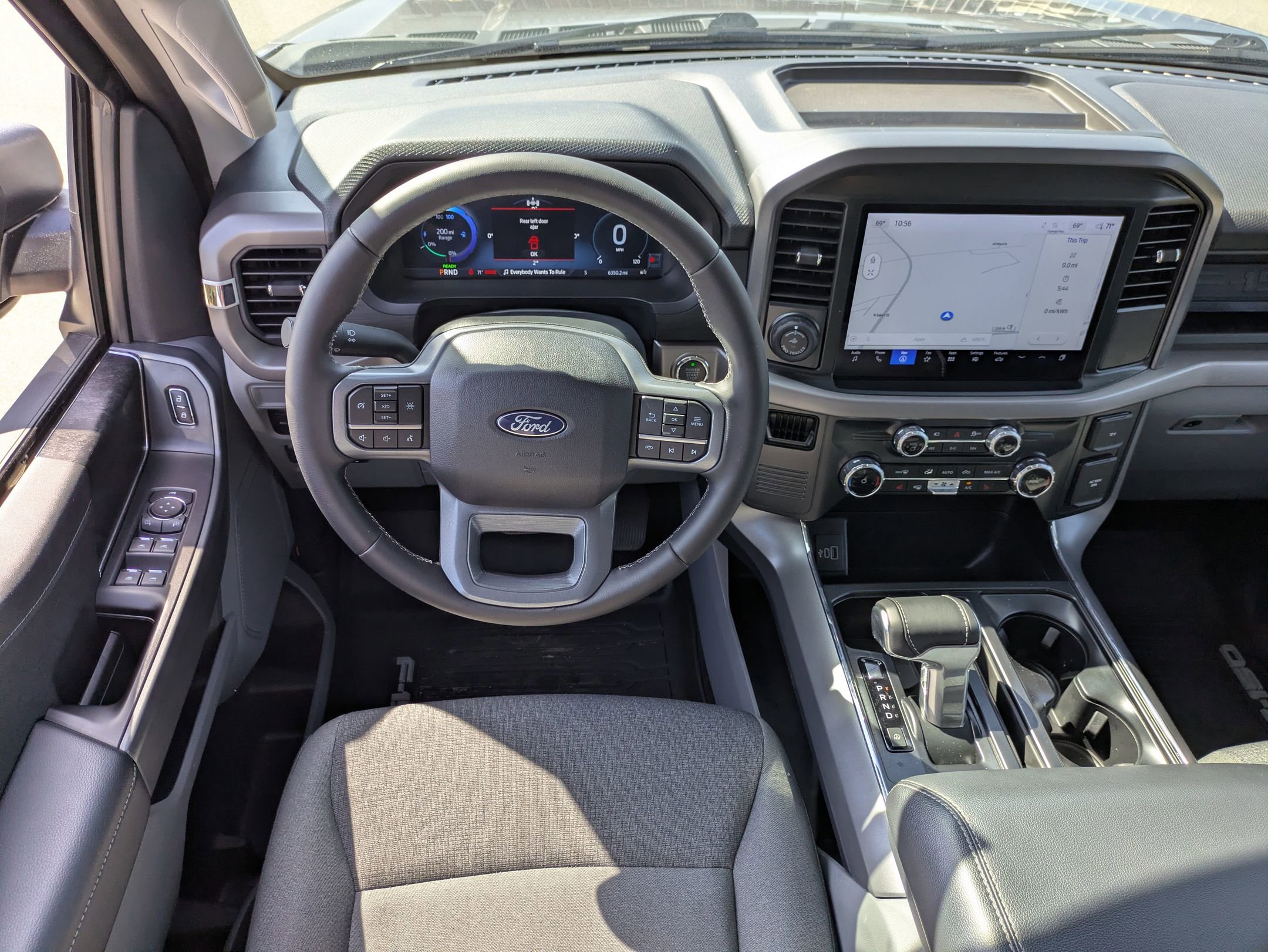 Certified 2025 Ford F150 Lightning XLT image 34