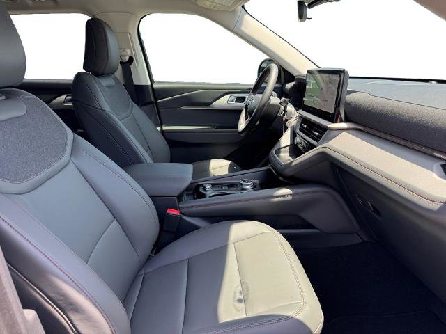 Certified 2025 Ford Explorer Active w/ Active Comfort Package RWD image 15