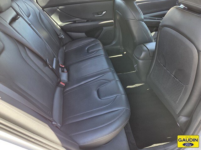 Used 2024 Hyundai Elantra Limited FWD image 15