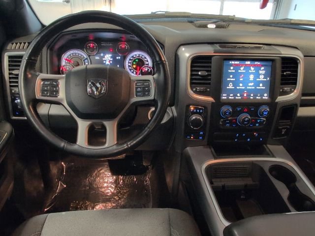 Used 2022 RAM 1500 Classic Warlock AWD/4WD image 15