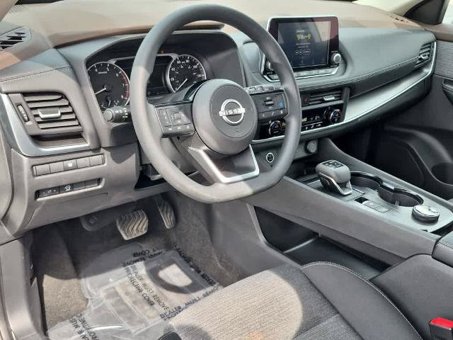 Used 2023 Nissan Rogue SV AWD/4WD image 11