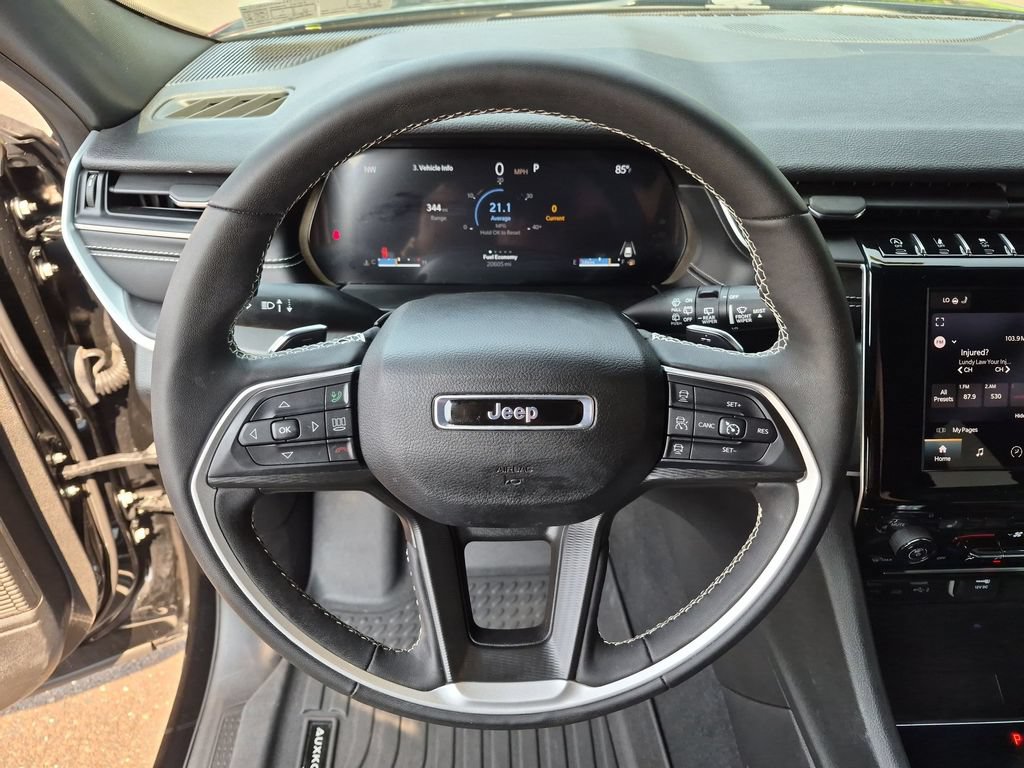 Used 2024 Jeep Grand Cherokee Altitude AWD/4WD image 26