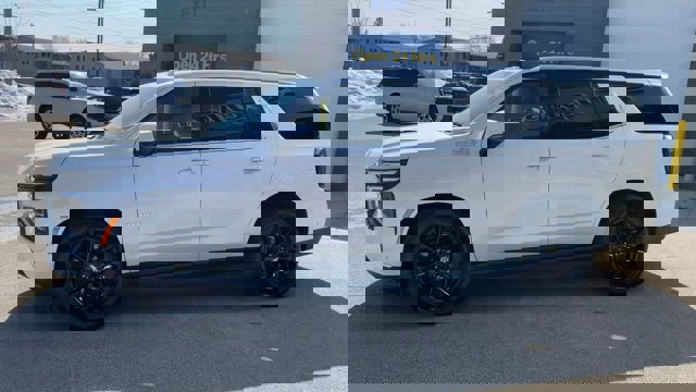 Used 2025 Chevrolet Tahoe High Country image 6