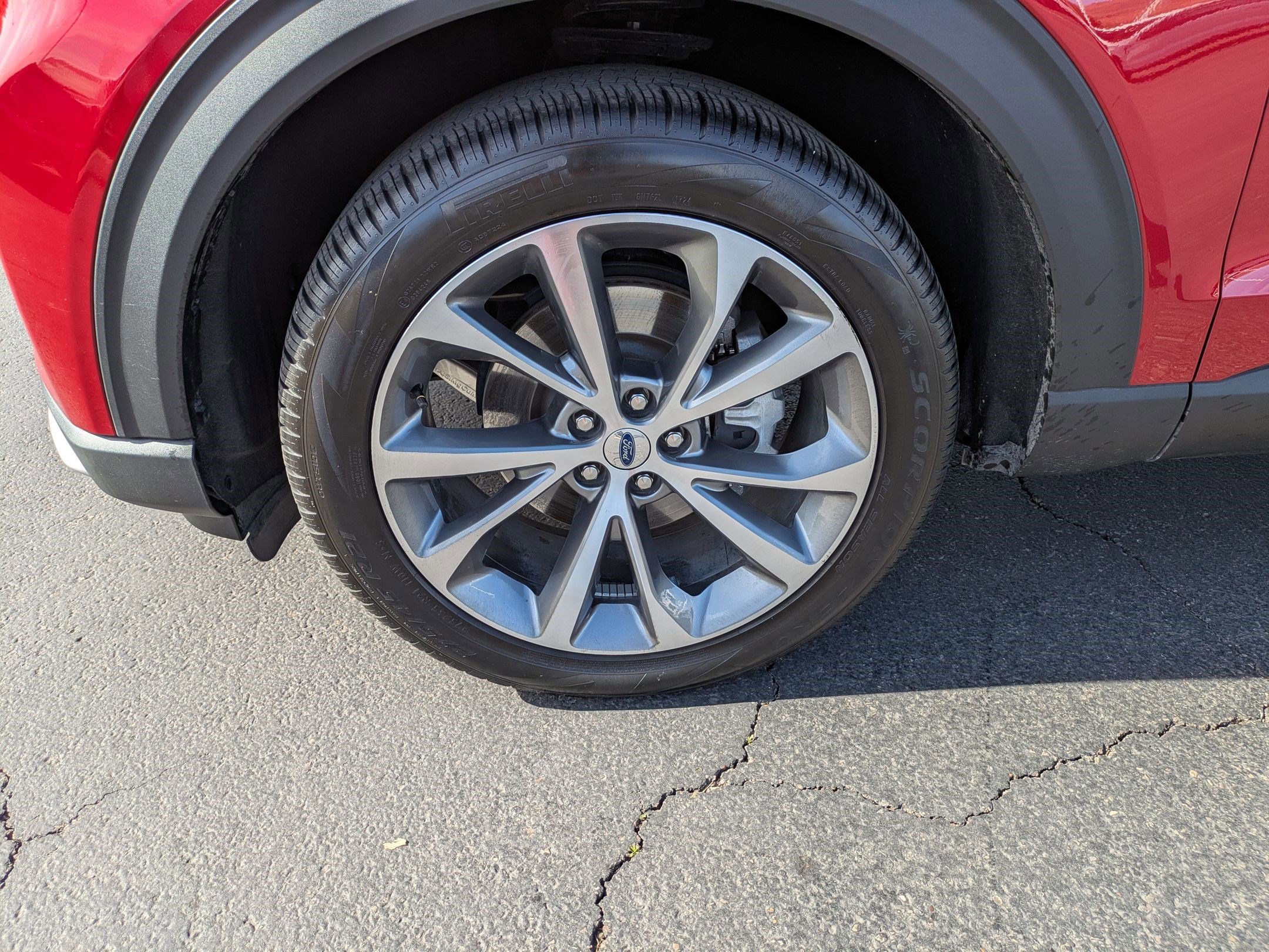 Certified 2025 Ford Explorer Platinum w/ Ultimate Package AWD/4WD image 13
