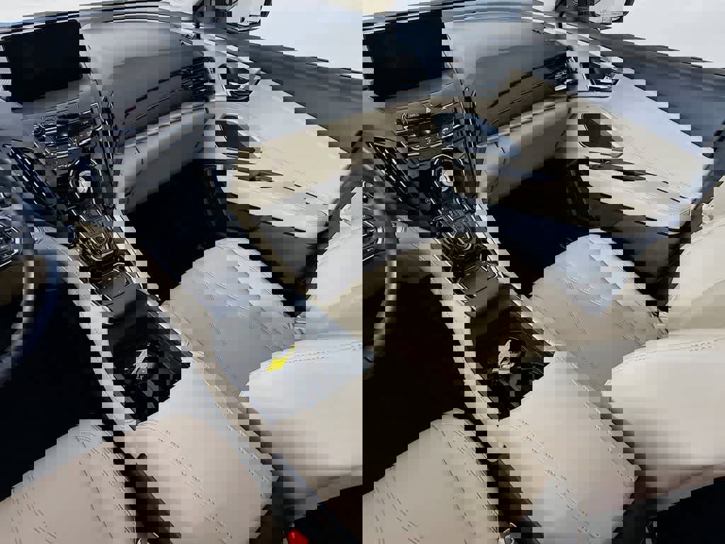 Used 2024 Acura RDX SH-AWD image 11