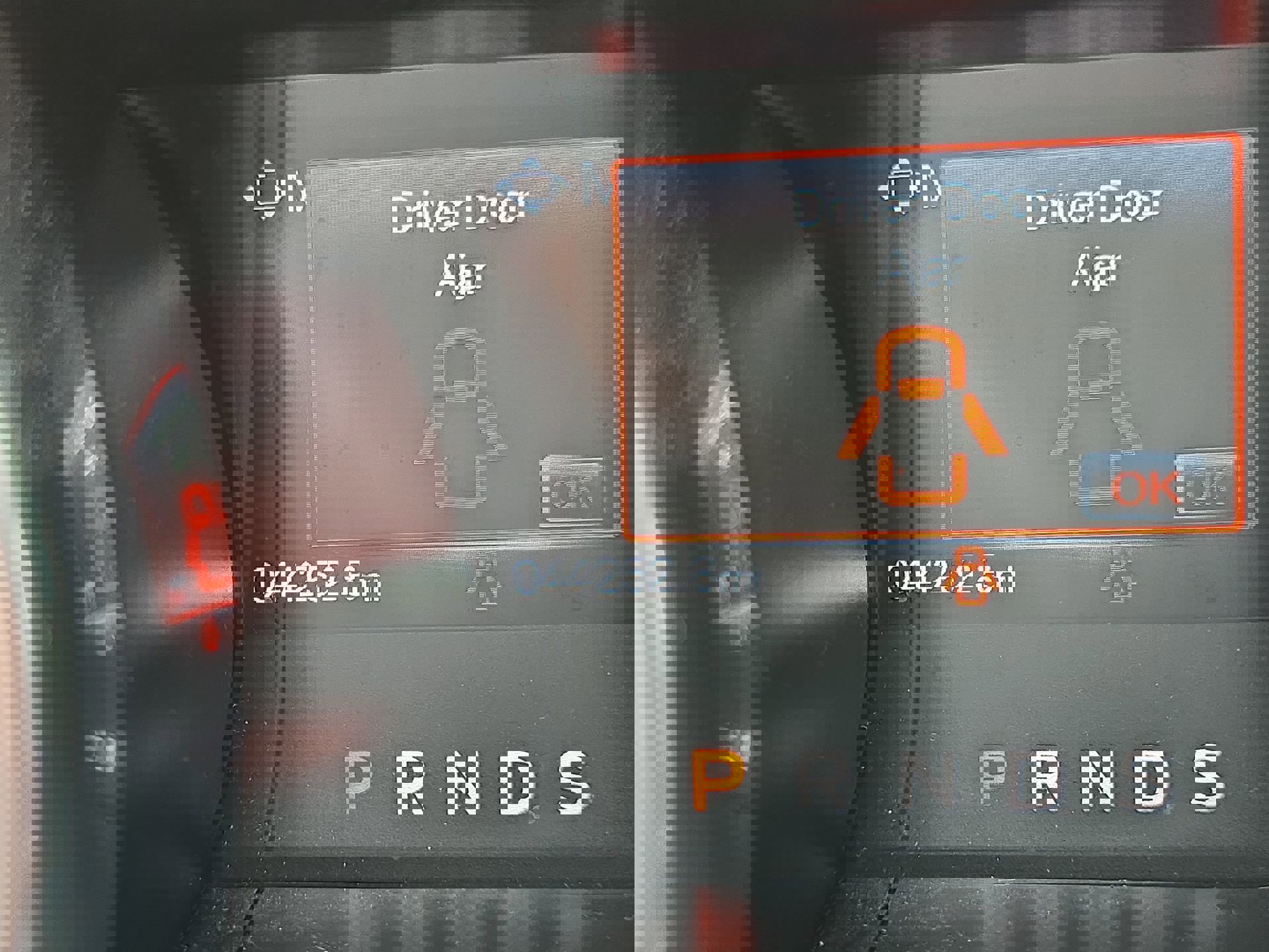 Certified 2020 Ford Mustang Premium w/ Black Accent Package RWD image 15