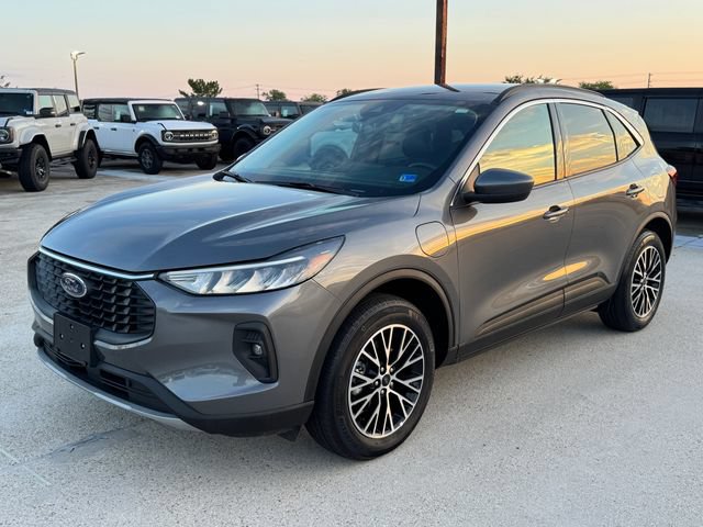 Certified 2024 Ford Escape SE w/ Class II Trailer Tow Package FWD image 9