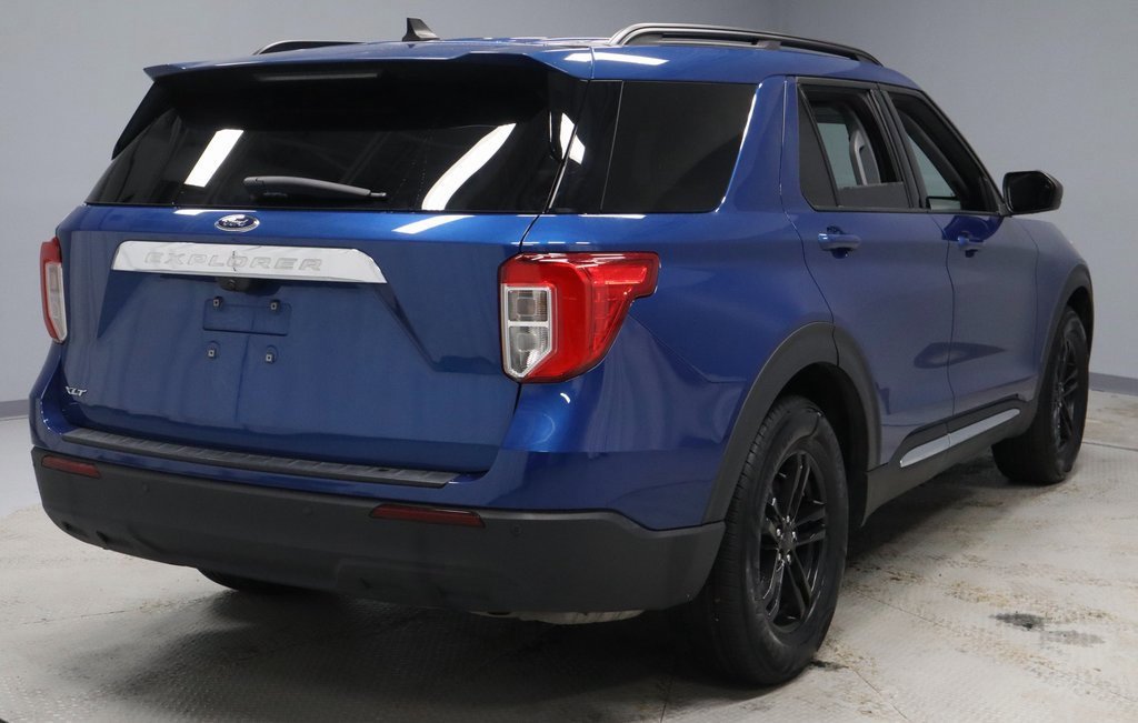 Certified 2022 Ford Explorer XLT image 5