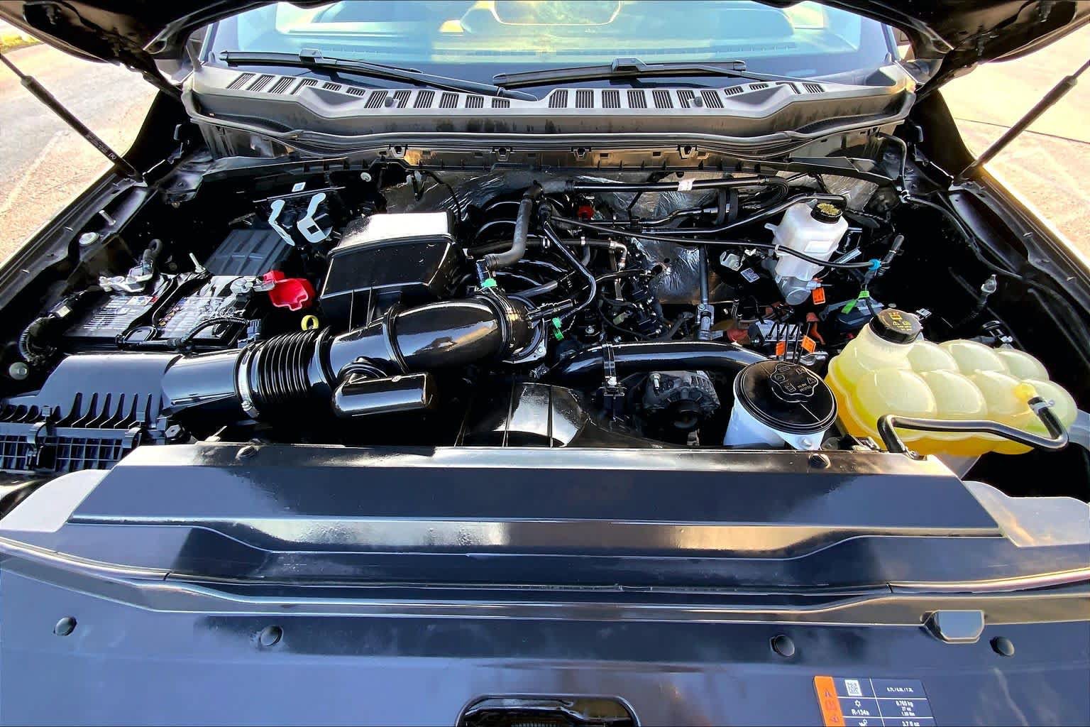 Certified 2025 Ford F250 XLT AWD/4WD image 32
