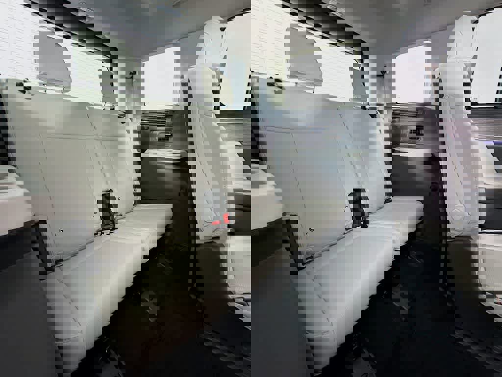 Used 2025 Hyundai Santa Fe Calligraphy image 35