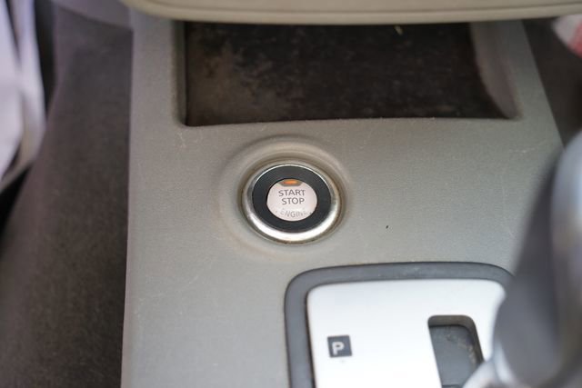 Used 2021 Nissan Frontier SV w/ Midnight Edition Floor Mats image 17