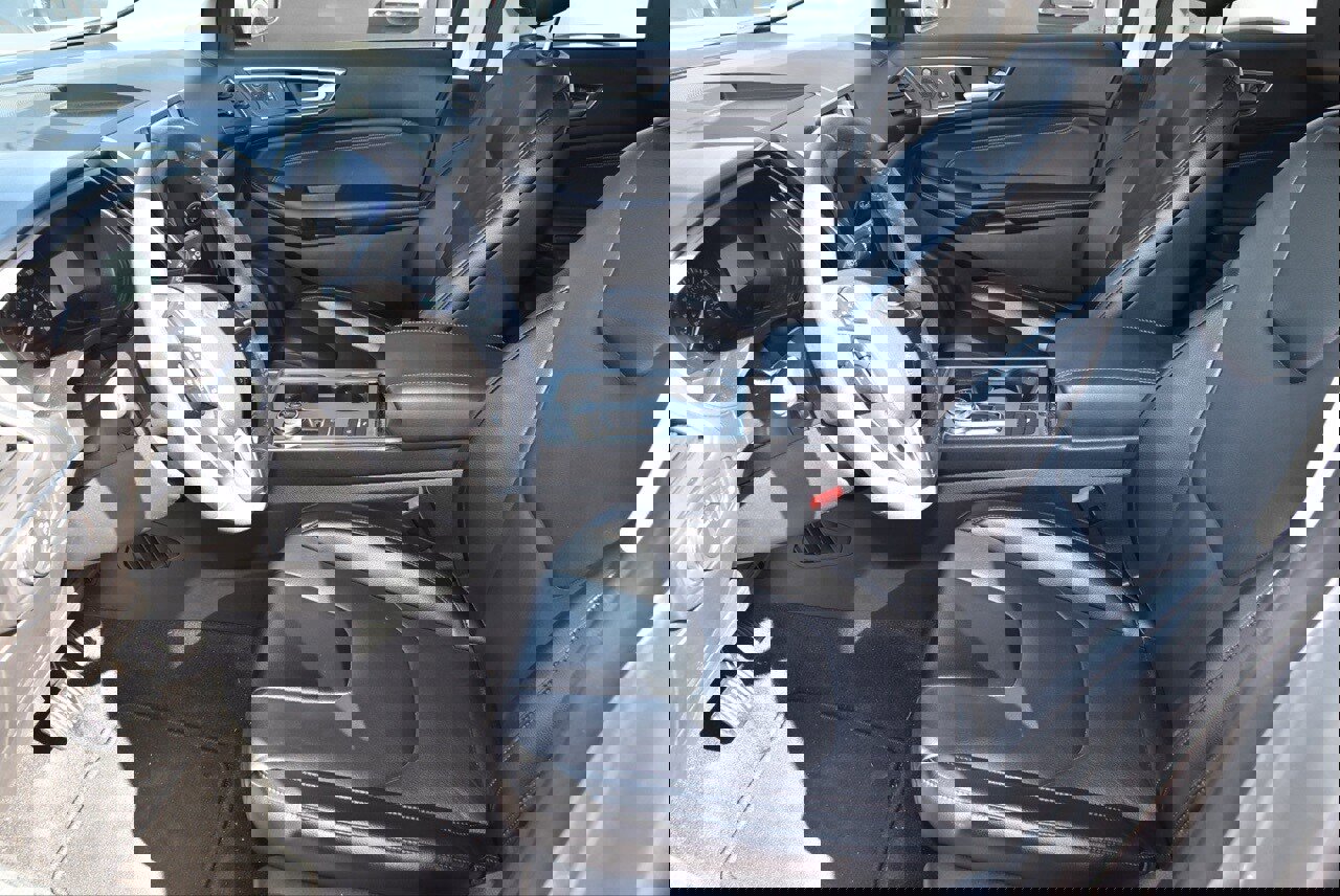 Certified 2022 Ford Edge Titanium image 9