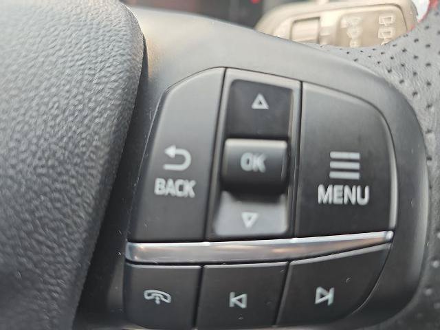 Certified 2025 Ford Escape ST-Line Select AWD/4WD image 18