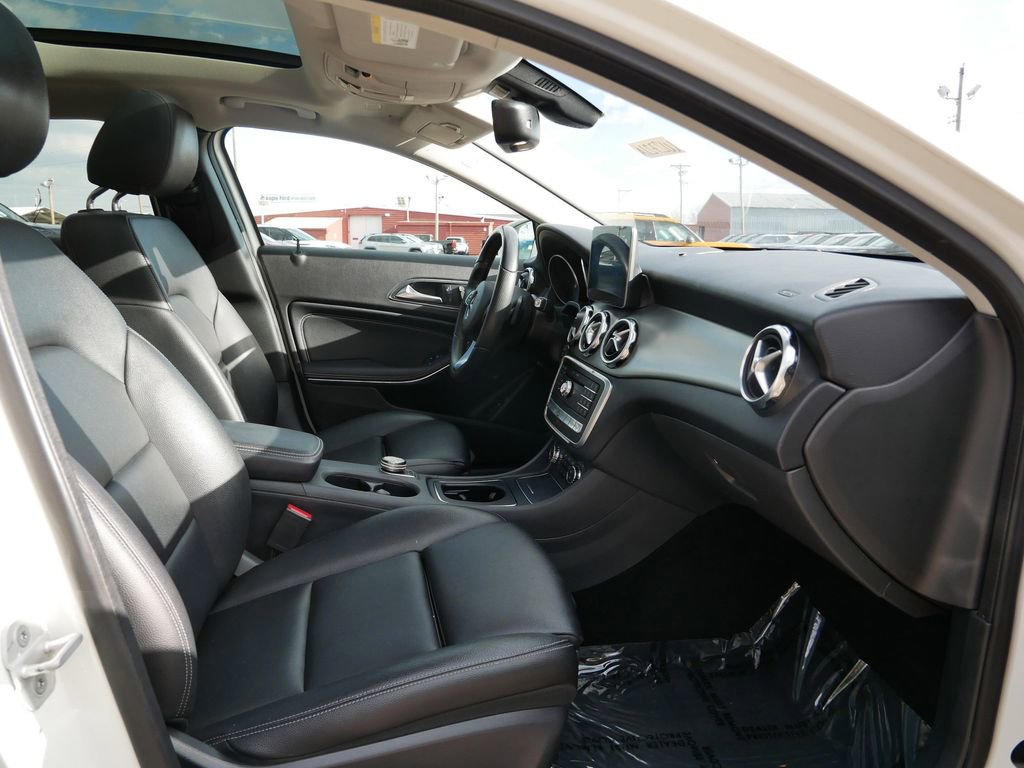 Used 2018 Mercedes-Benz GLA 250 4MATIC image 8
