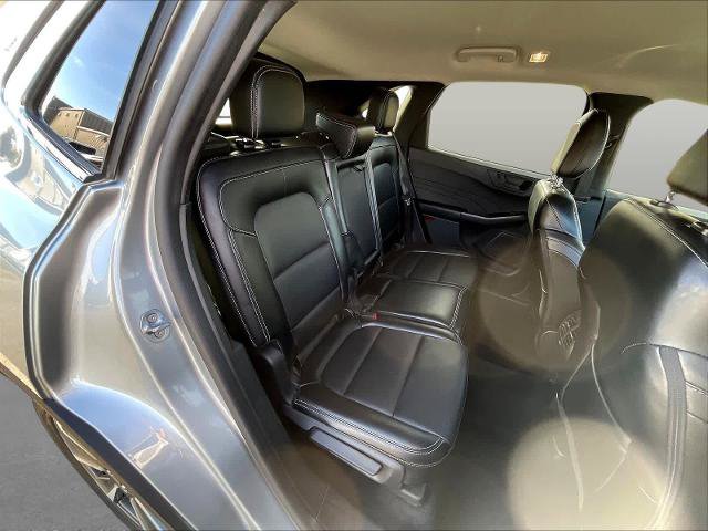 Certified 2024 Ford Escape Platinum AWD/4WD image 27