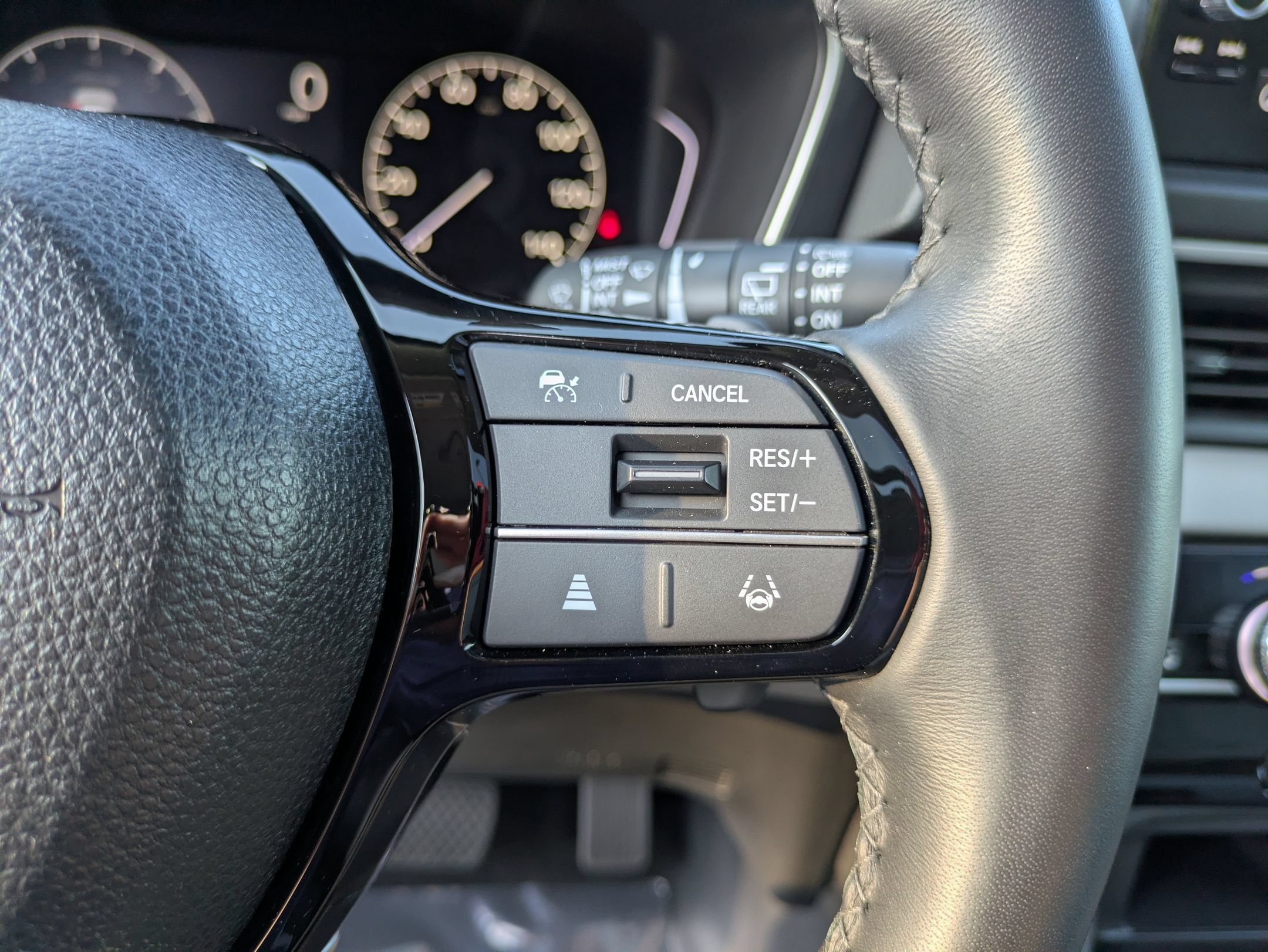 Used 2025 Honda Pilot Touring image 19