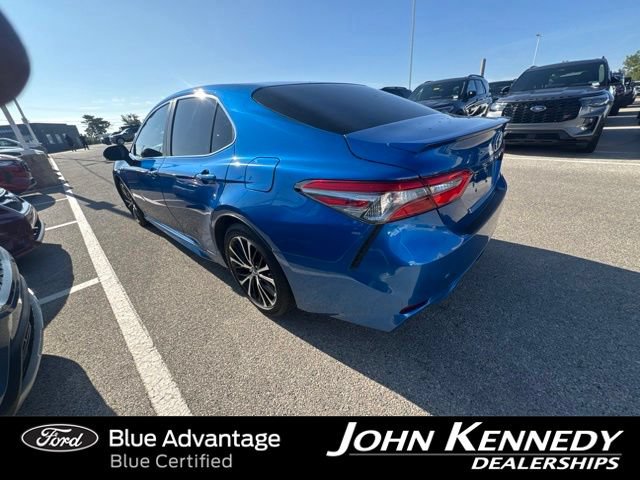Used 2018 Toyota Camry SE w/ Convenience Package FWD image 7