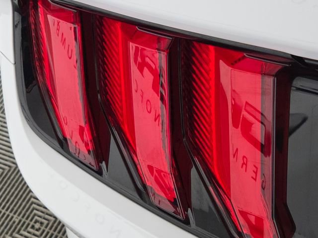 Certified 2020 Ford Mustang Convertible w/ Equipment Group 101A image 15