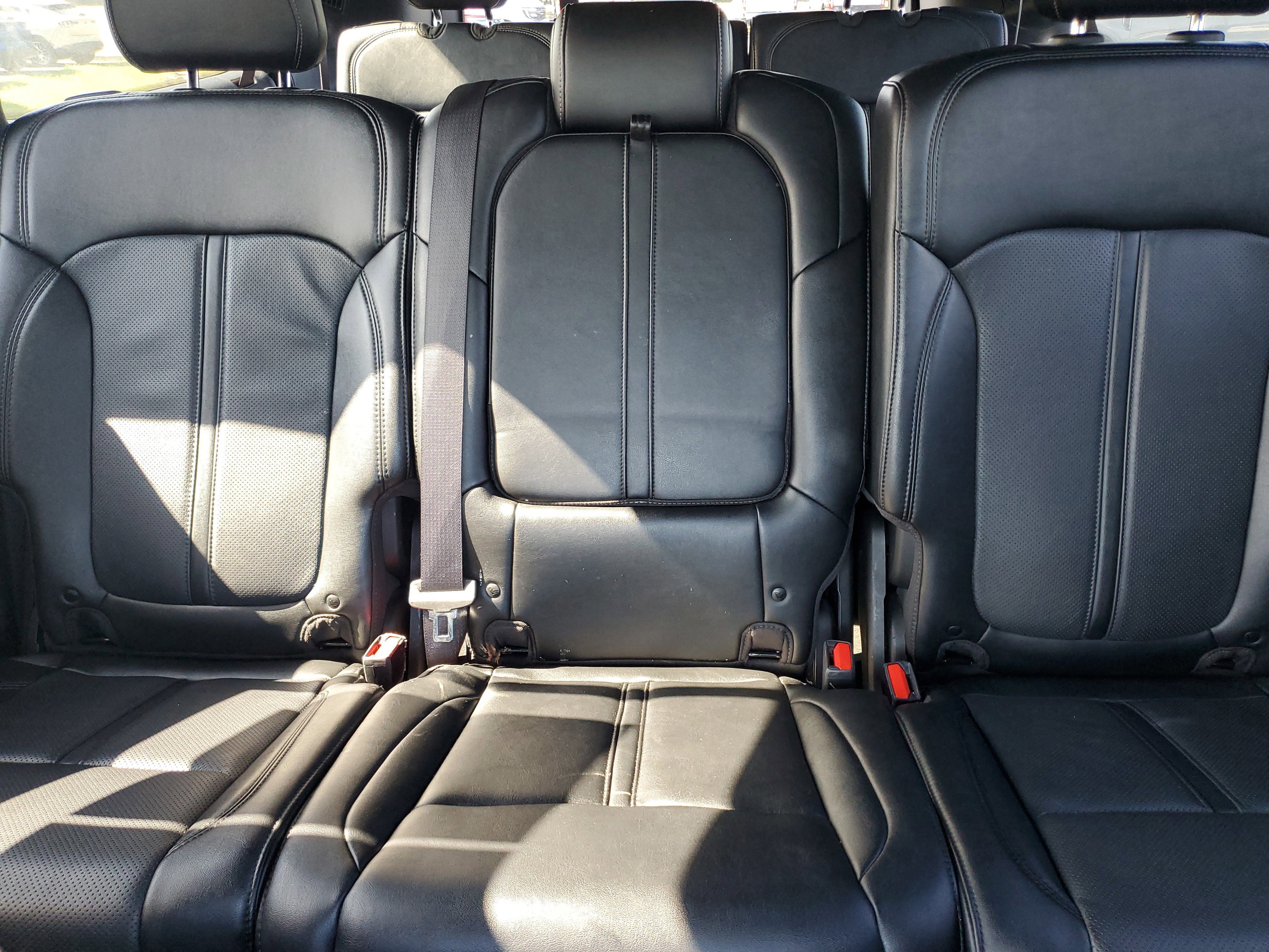 Used 2024 Jeep Wagoneer L Series II w/ Flexible Seating Group image 32