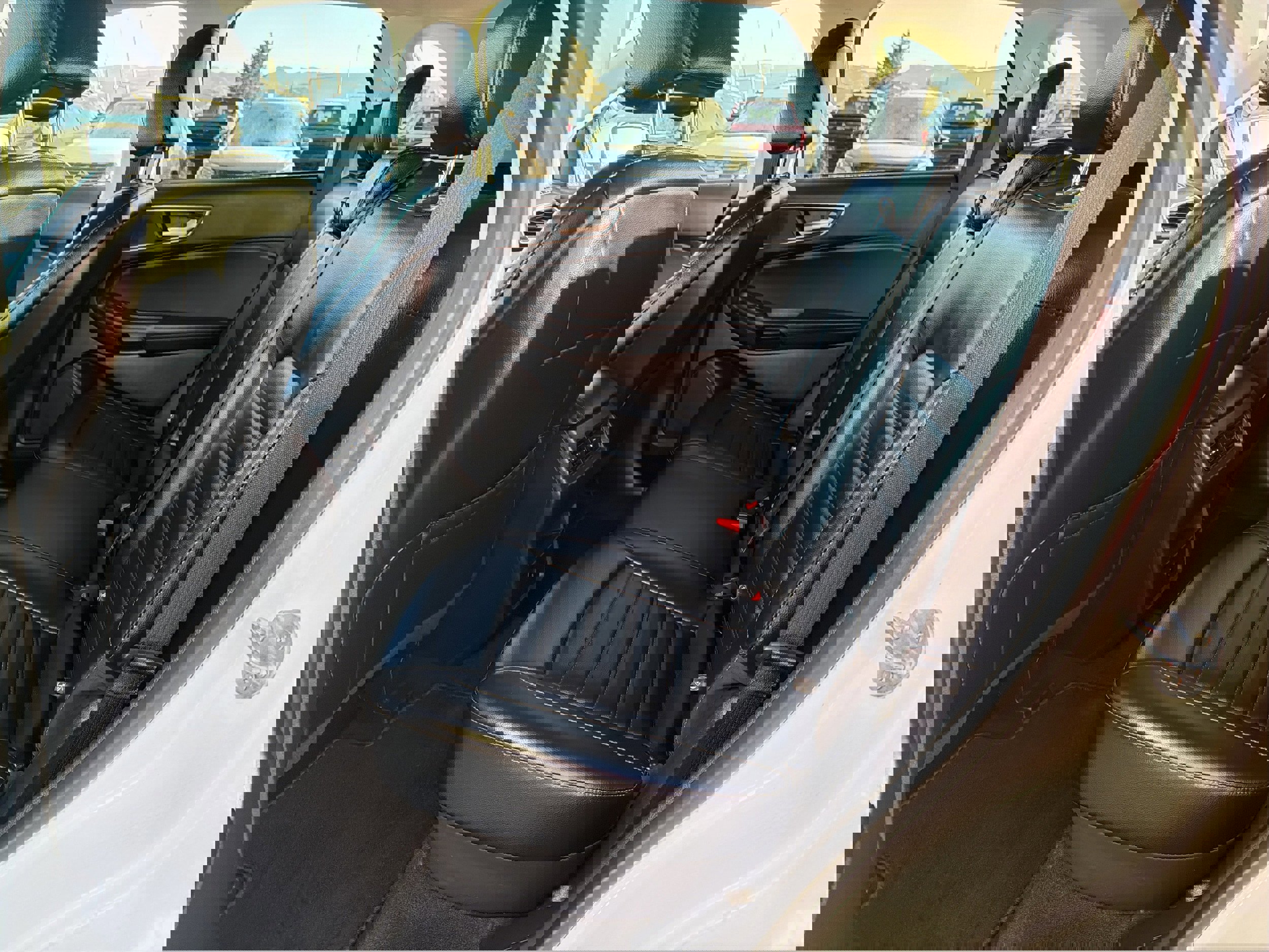 Certified 2024 Ford Edge SEL image 9