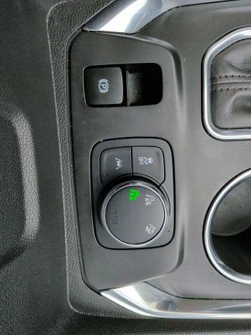 Used 2020 Chevrolet Traverse LT w/ LT Premium Package image 19