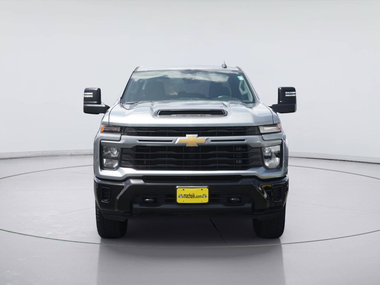 Used 2024 Chevrolet Silverado 2500 Custom w/ Custom Value Package AWD/4WD image 3