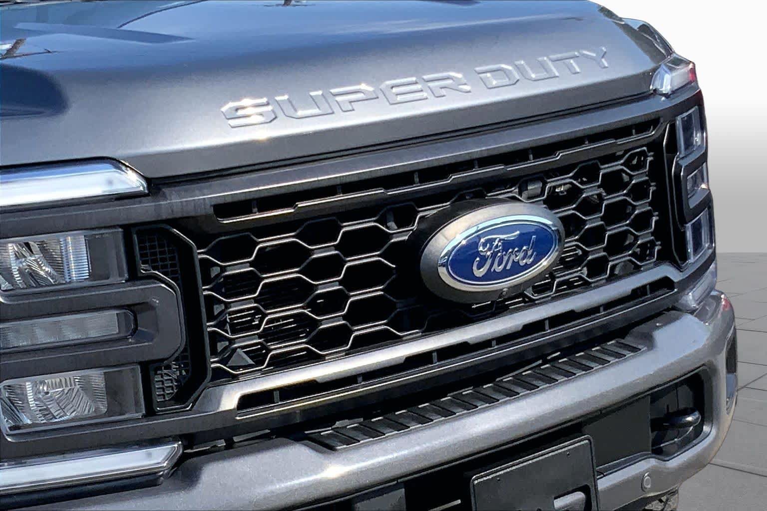 Certified 2023 Ford F250 Lariat w/ Lariat Ultimate Package AWD/4WD image 28