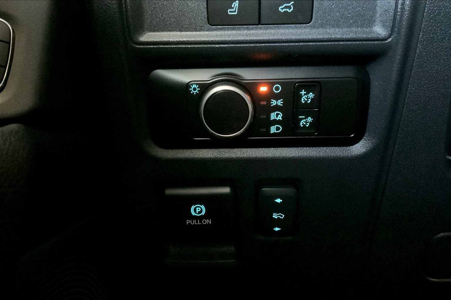 Certified 2024 Ford Expedition Max XLT image 31