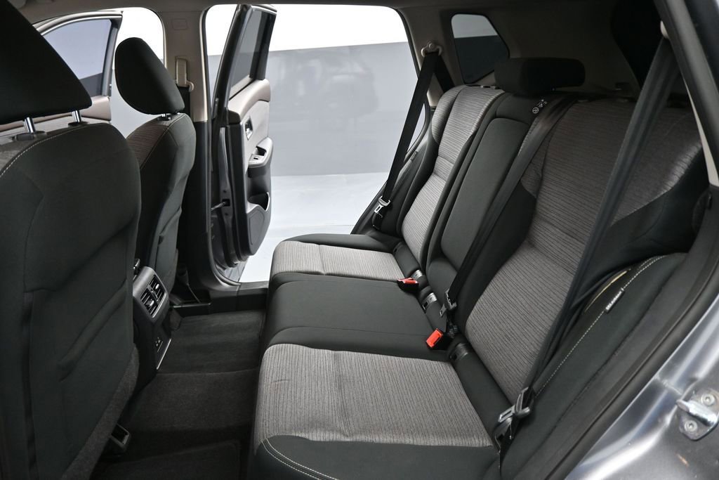 Used 2021 Nissan Rogue SV FWD image 19