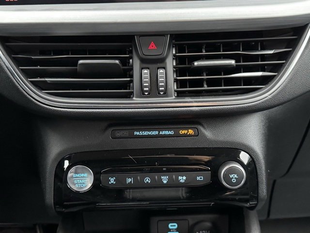 Certified 2023 Ford Escape Platinum w/ Premium Technology Package image 16