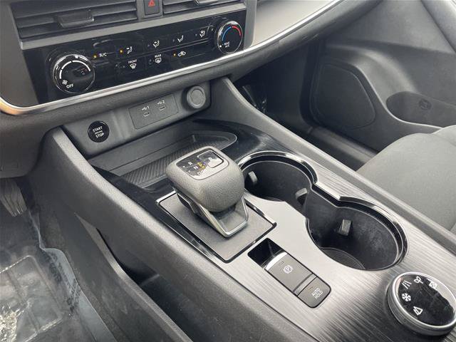 Used 2024 Nissan Rogue S AWD/4WD image 29