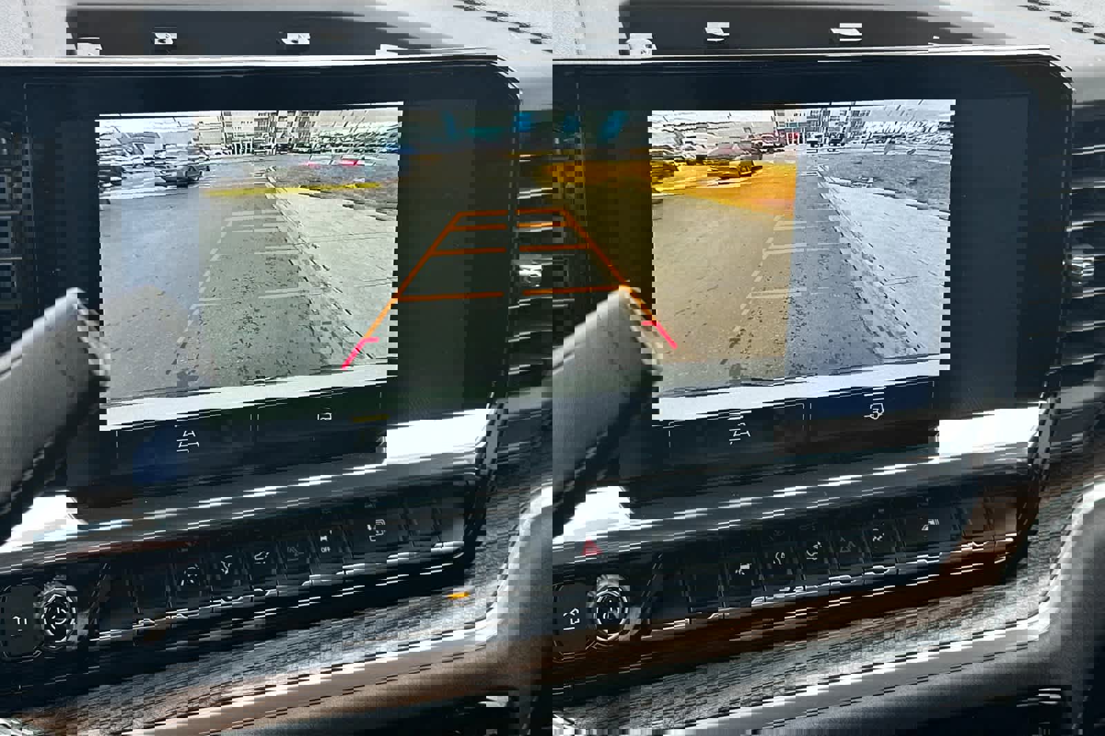 Used 2025 Chevrolet Silverado 1500 LT image 18