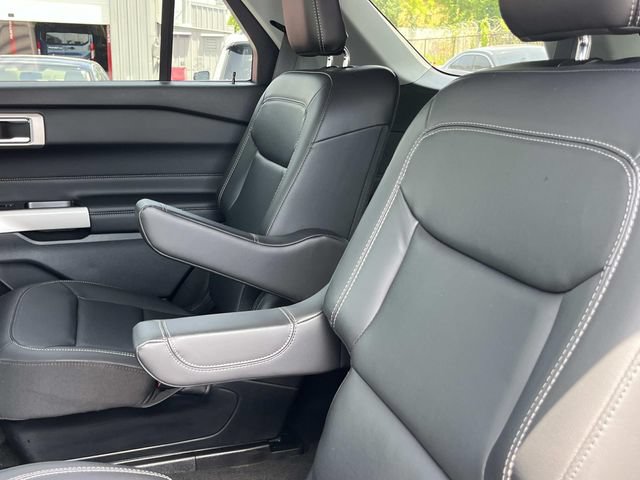 Certified 2023 Ford Explorer XLT w/ Equipment Group 202A AWD/4WD image 21