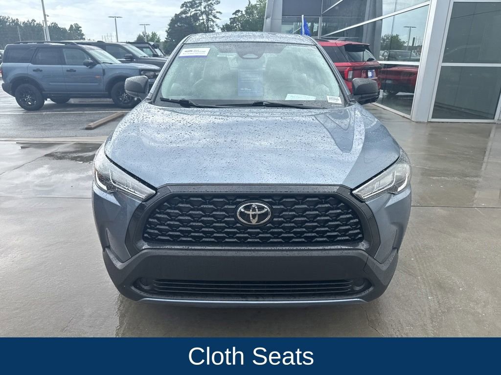 Used 2025 Toyota Corolla Cross L FWD video 2