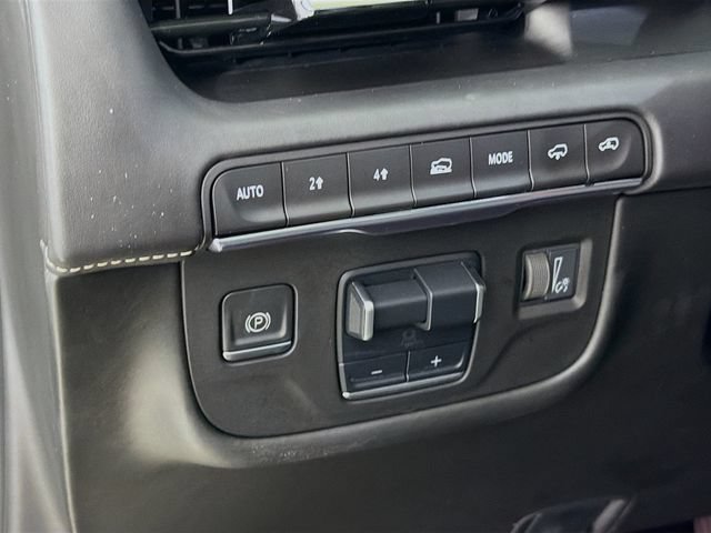 Used 2021 Cadillac Escalade Sport Platinum AWD/4WD image 12