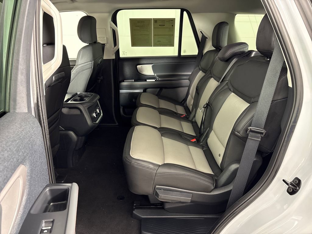 Certified 2025 Ford Expedition Active RWD image 9