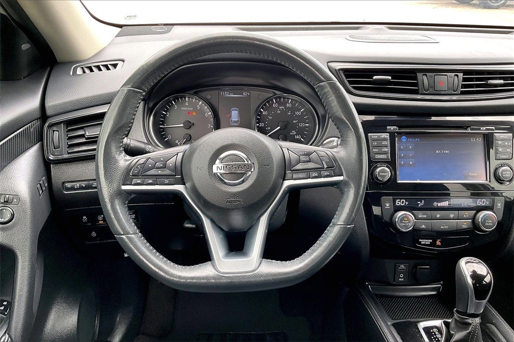 Used 2017 Nissan Rogue SL w/ SL Premium Package image 8