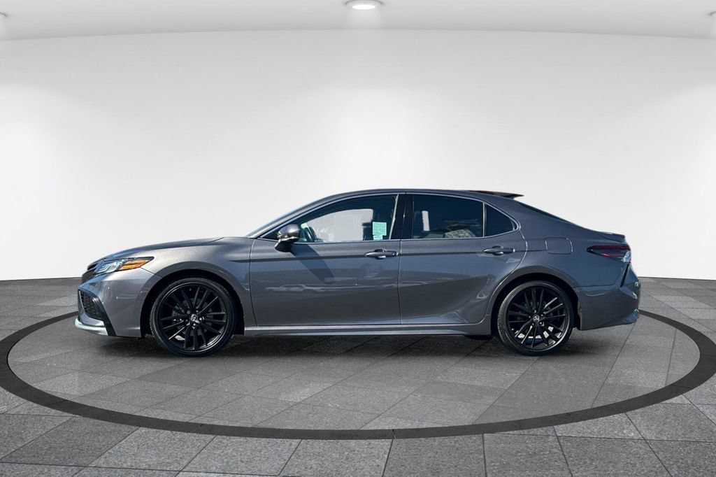 Used 2021 Toyota Camry XSE w/ Carpet Mat Package (TMS) FWD image 9